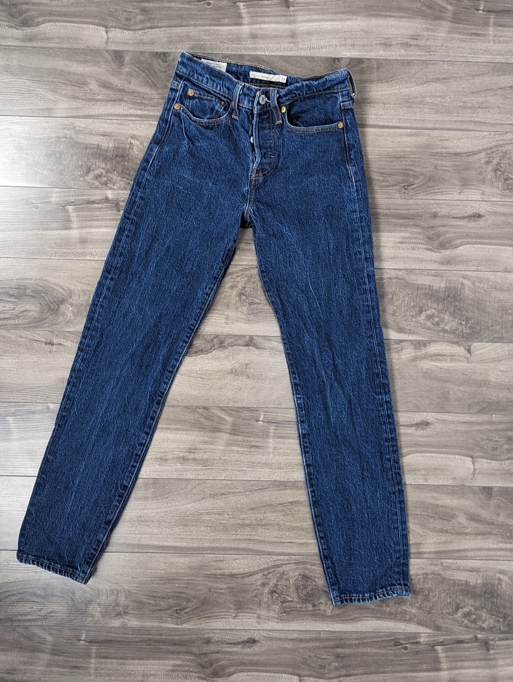 Levi's Wedgie Jeans Size 24 Dark Wash